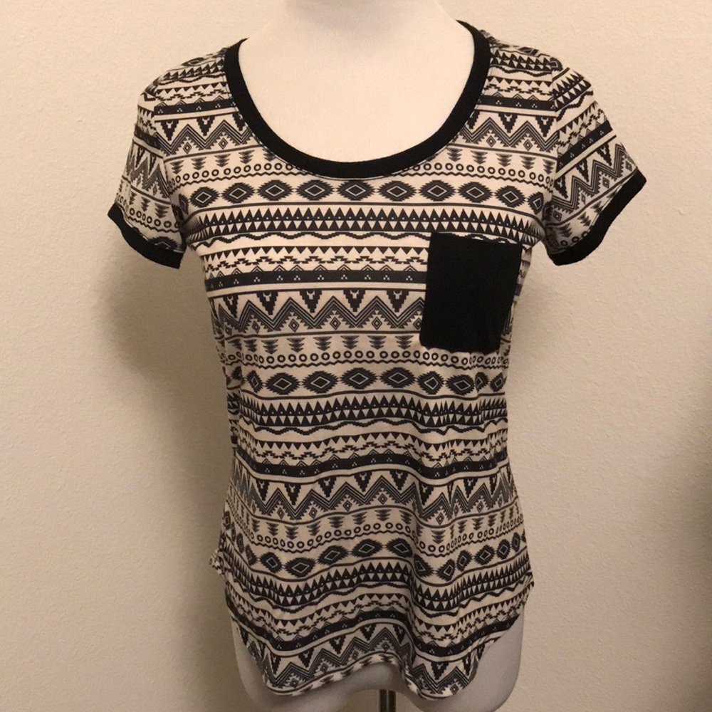 💛3 for $10💛 Black and Cream Tee